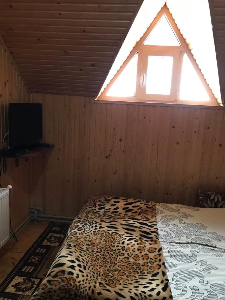 Котедж ,,Тік" Ξενοδοχείο Tatariv Δωμάτιο φωτογραφία